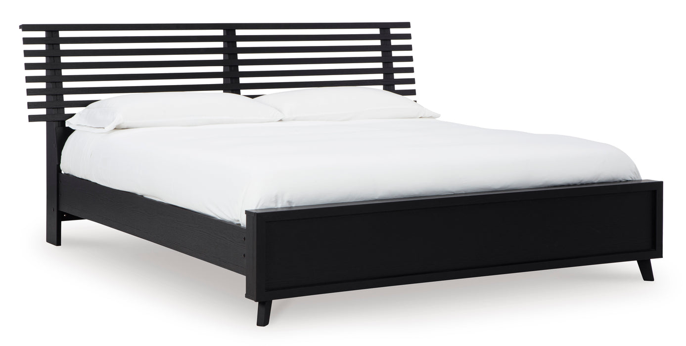 Danziar Slat Panel Bed
