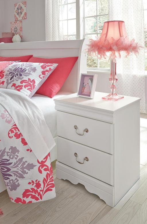 Anarasia Nightstand - image 4
