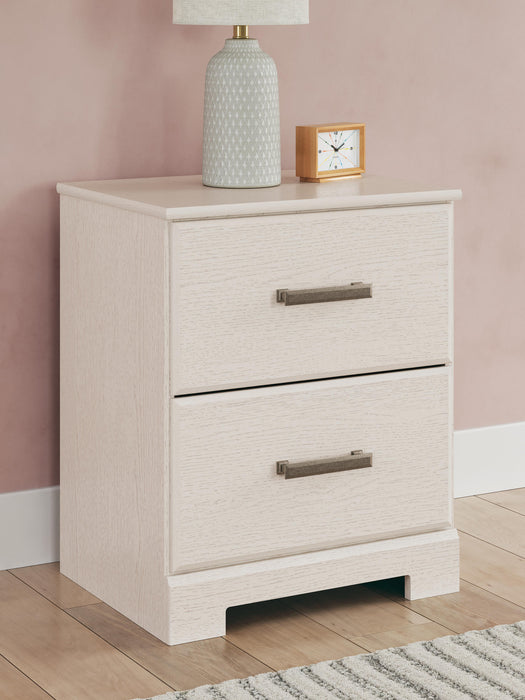Stelsie Nightstand