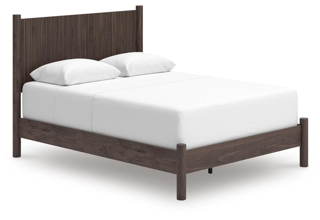 Pamytta Queen Panel Bed
