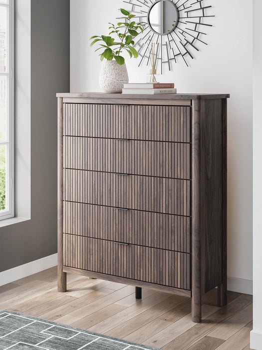 Pamytta Wide Chest of Drawers