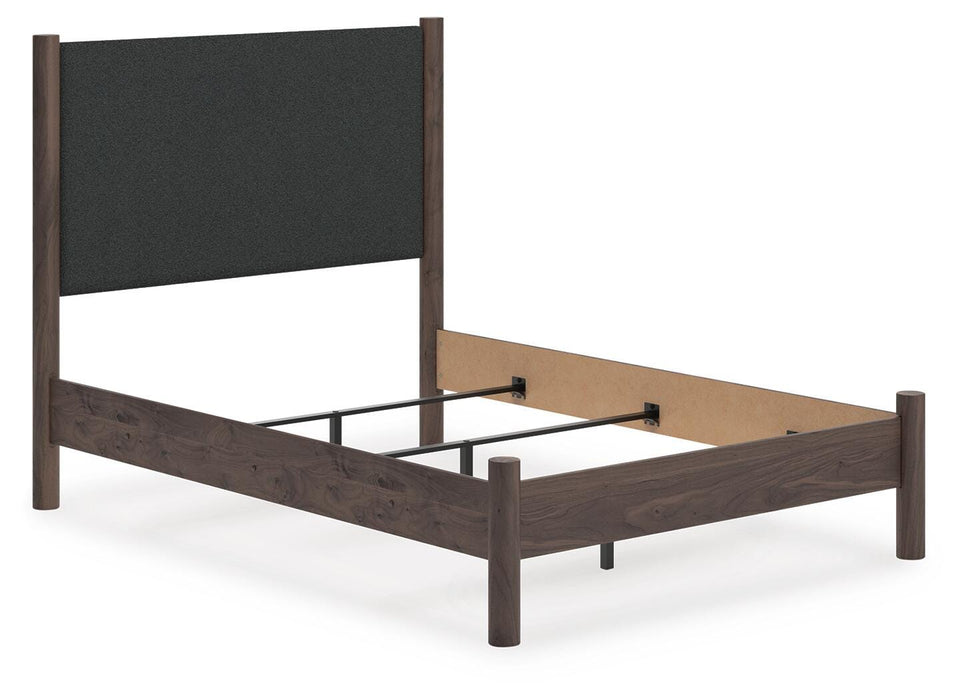 Pamytta Upholstered Panel Bed