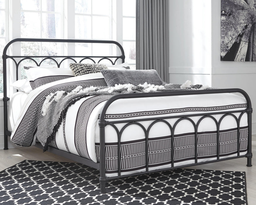 Nashburg Queen Metal Bed