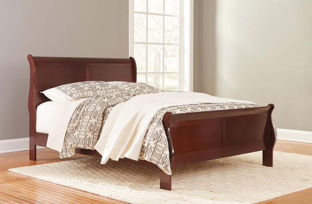 Alisdair California King Sleigh Bed