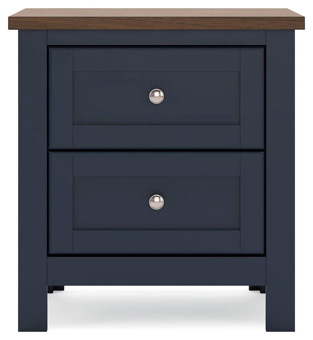 Landocken Nightstand