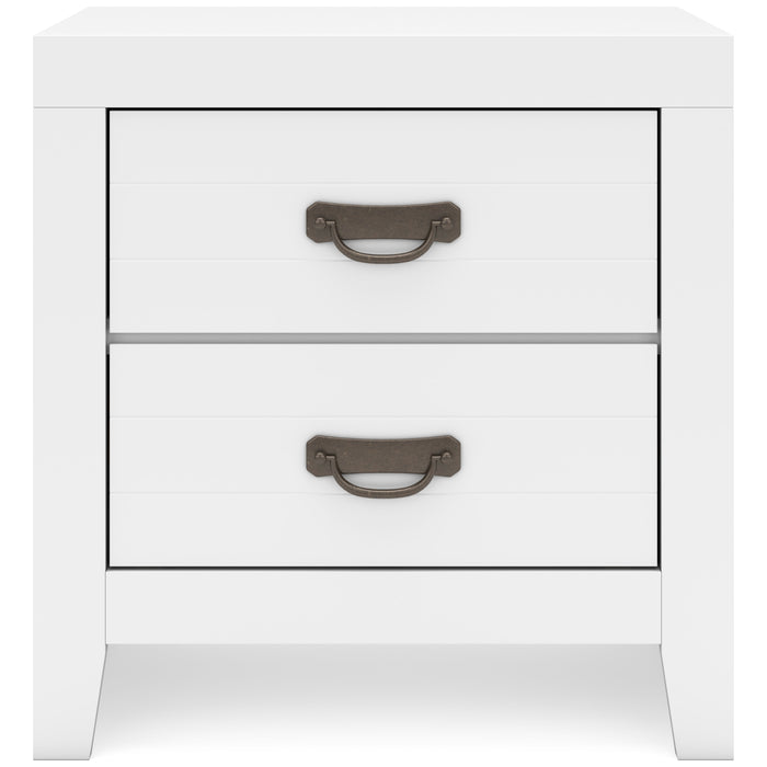 Binterglen Nightstand