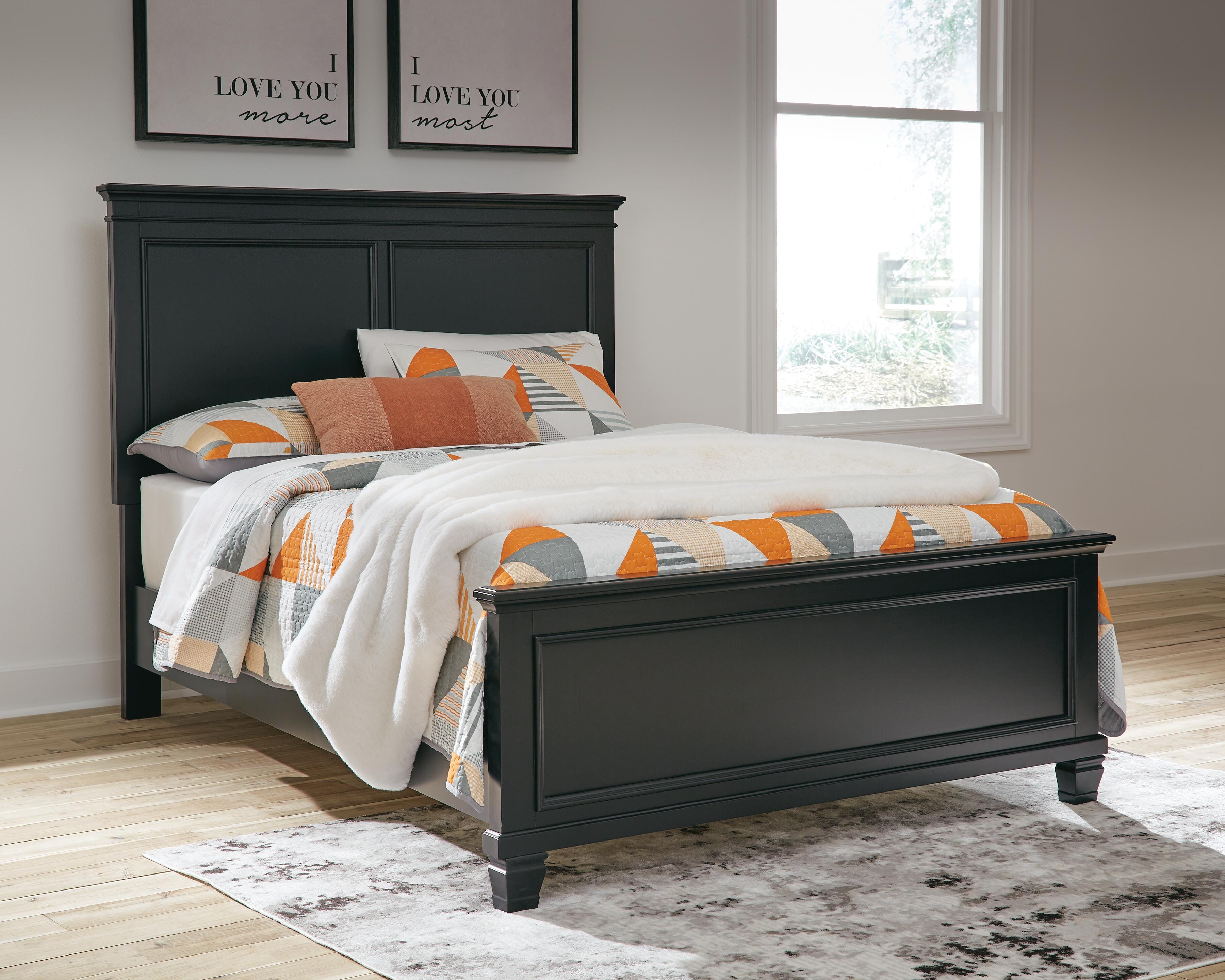 Lanolee Panel Bed