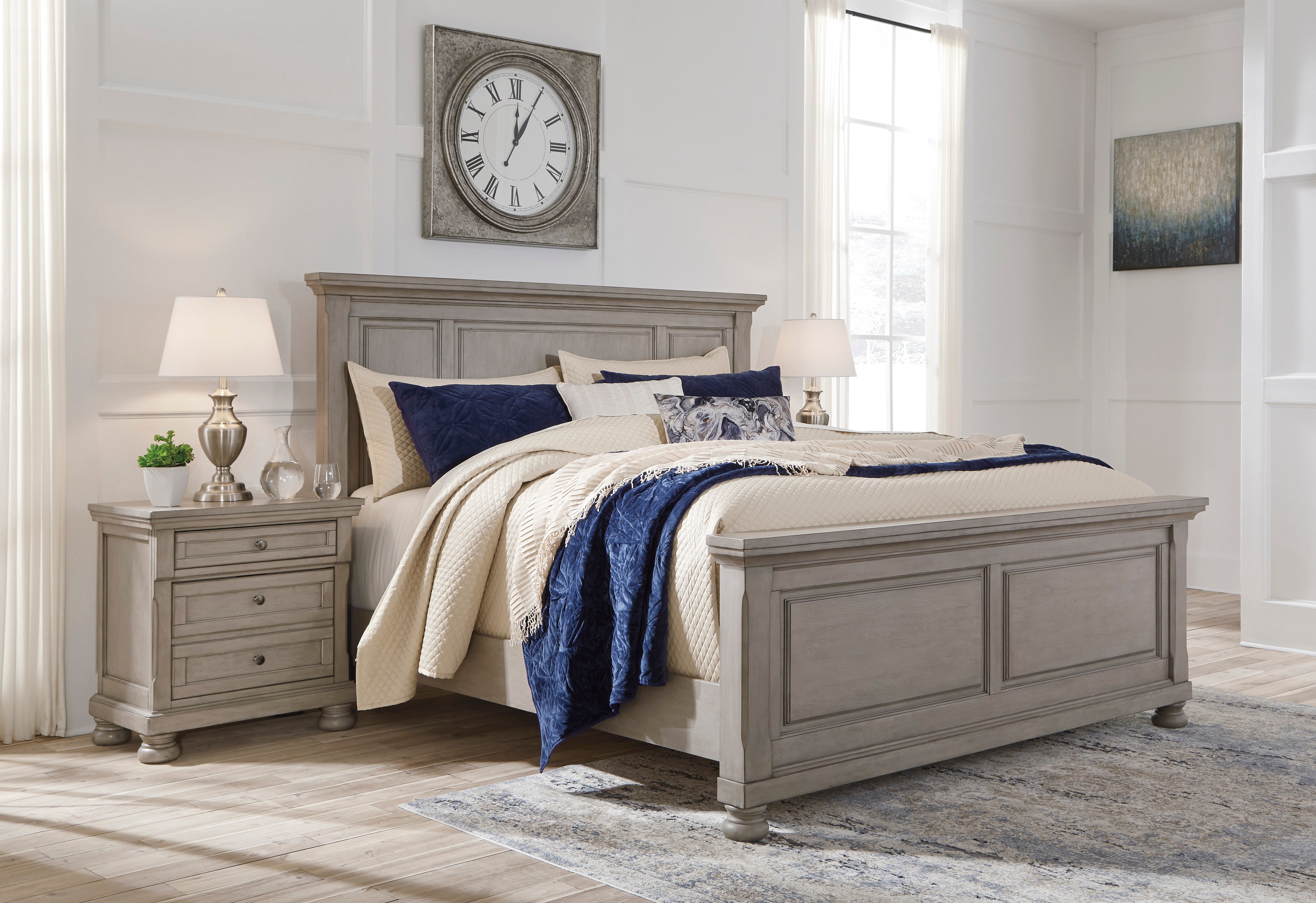 Lettner Panel Bed