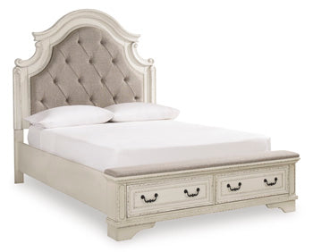Realyn Full Panel Bed - White