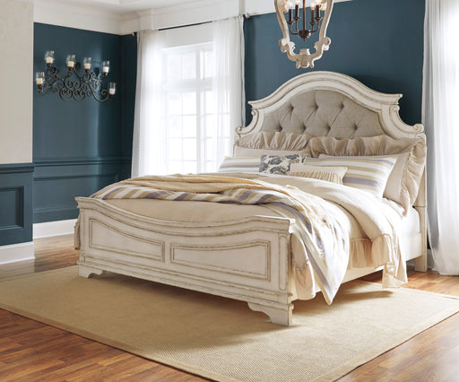 Realyn California King Upholstered Panel Bed