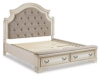 Realyn Full Panel Bed - White