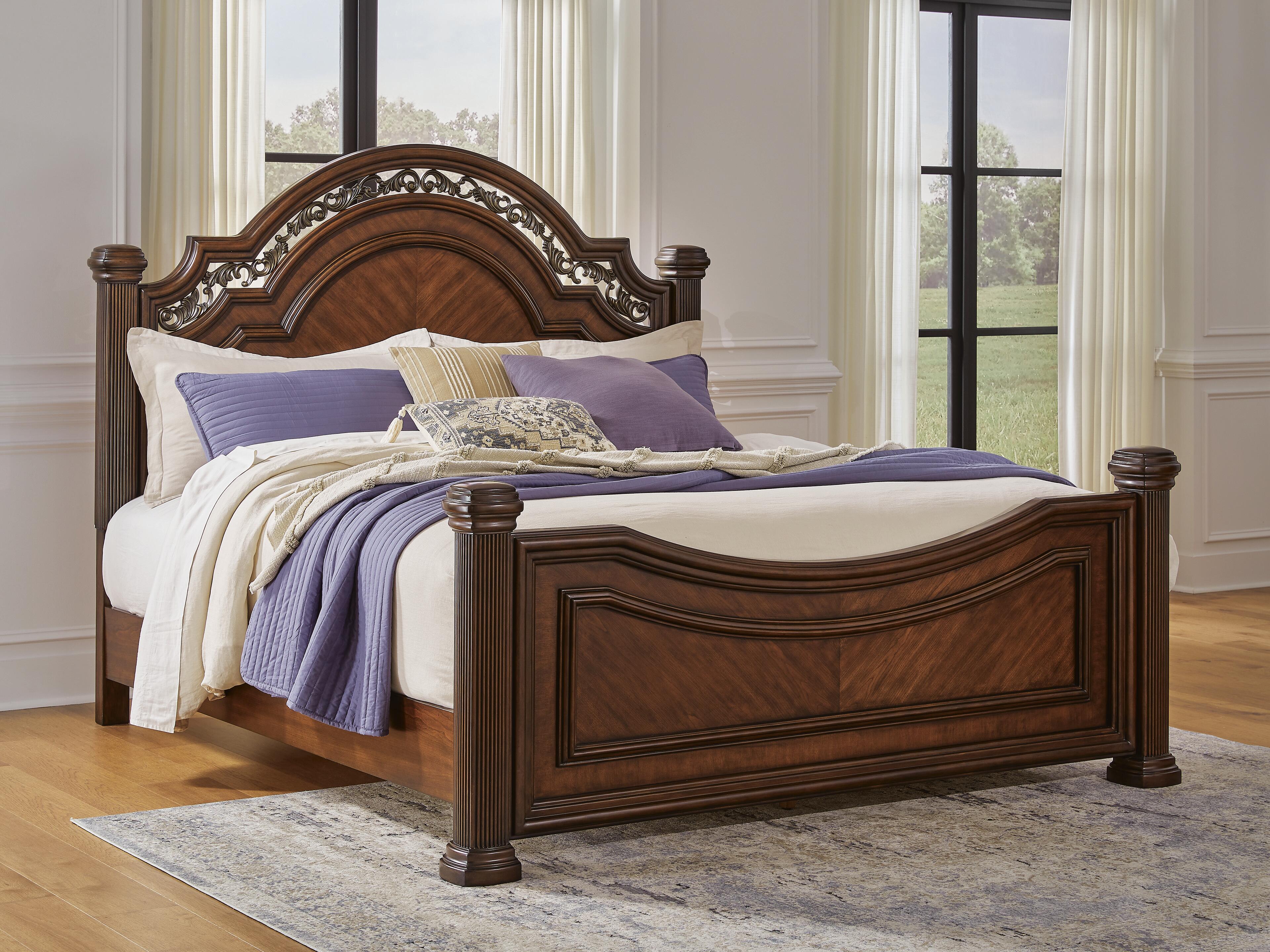 Lavinton Poster Bed