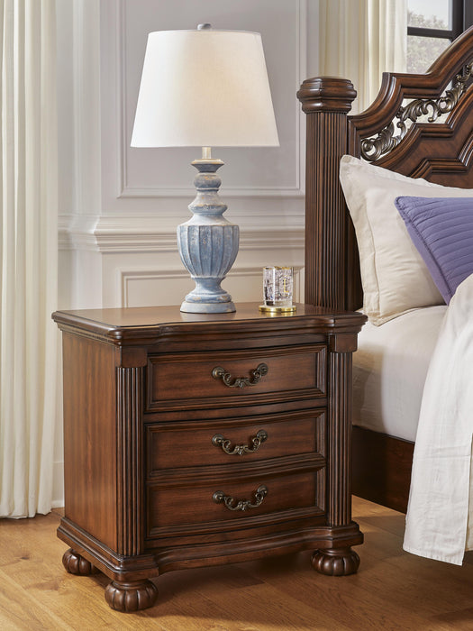 Lavinton Nightstand