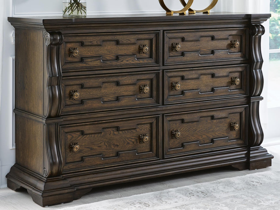 Maylee Bedroom Set