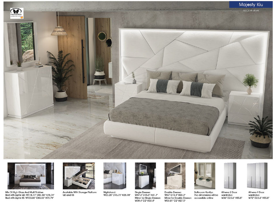 Majesty Queen size Bed w/light