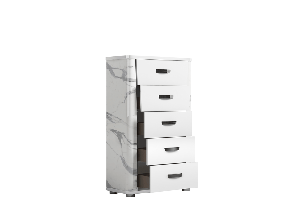 Anna Status Chest