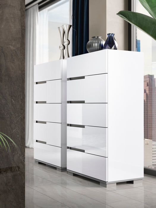 Athena Chest