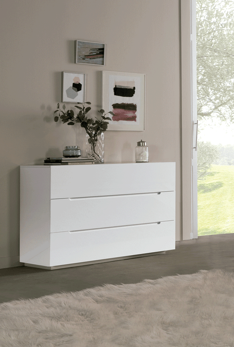 C 100 Dresser White