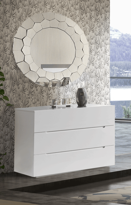 C 100 Dresser White