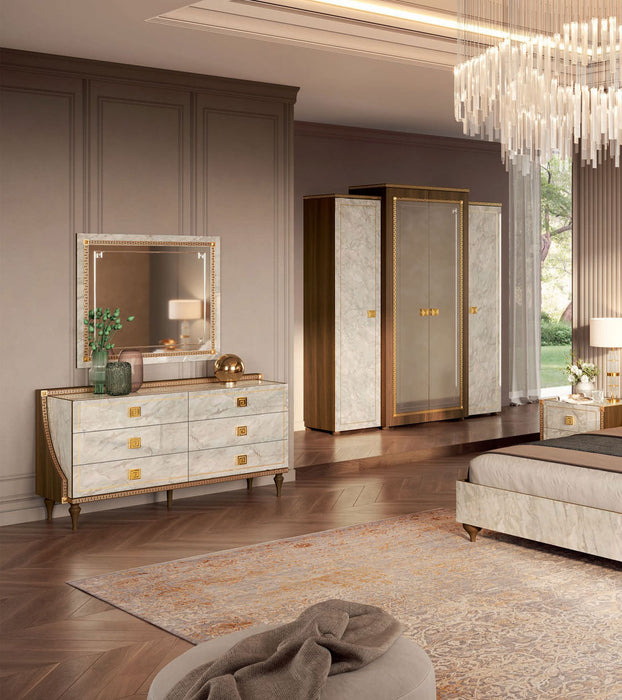 Romantica mirror