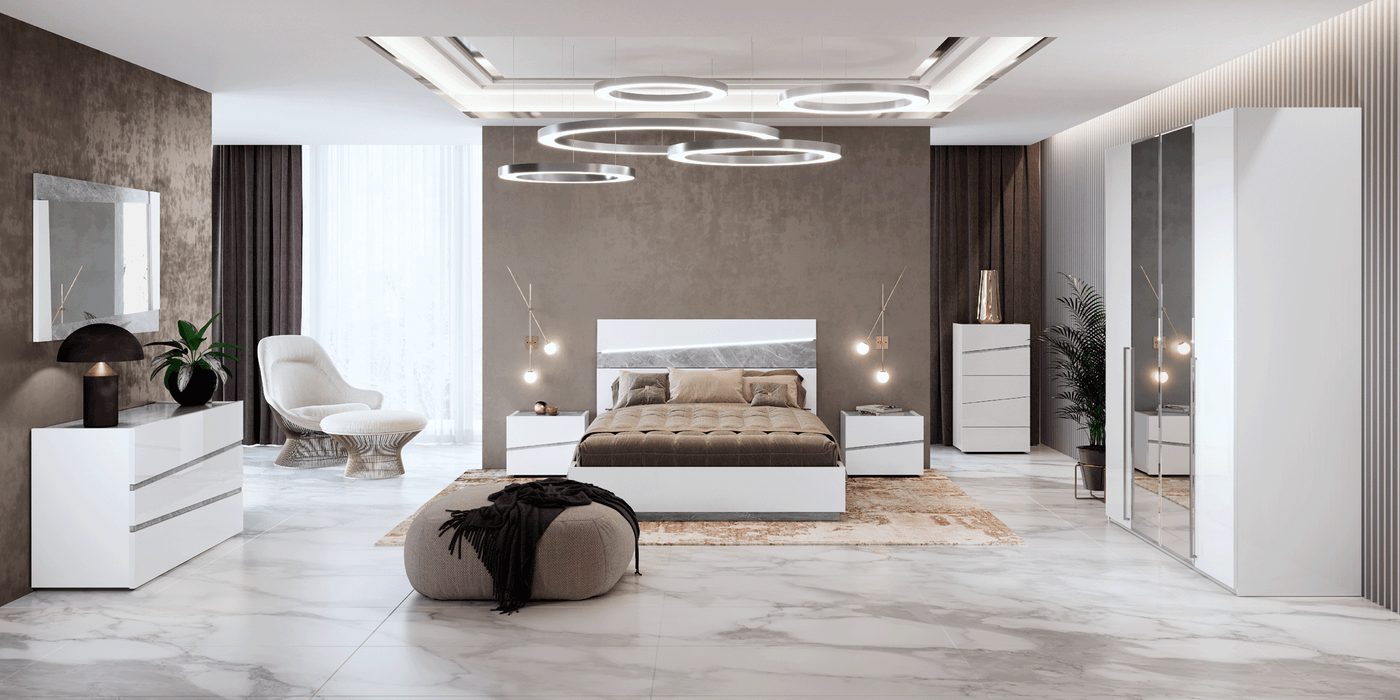 Alba Bed w/ Light, Italy