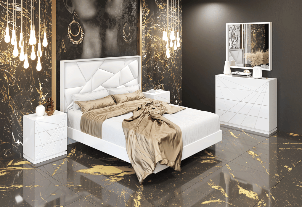 Avanty Bedroom SOLD AS COMPLETE BEDGROUP ONLY