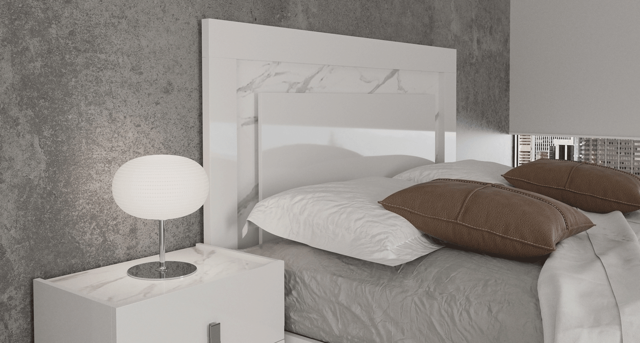 Carrara King size Bed White w/Light