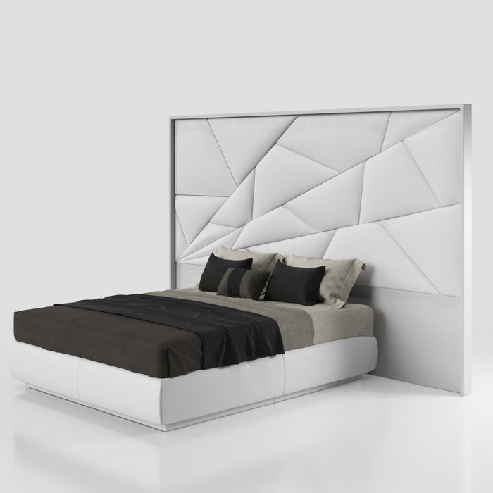 Majesty King size Bed w/light