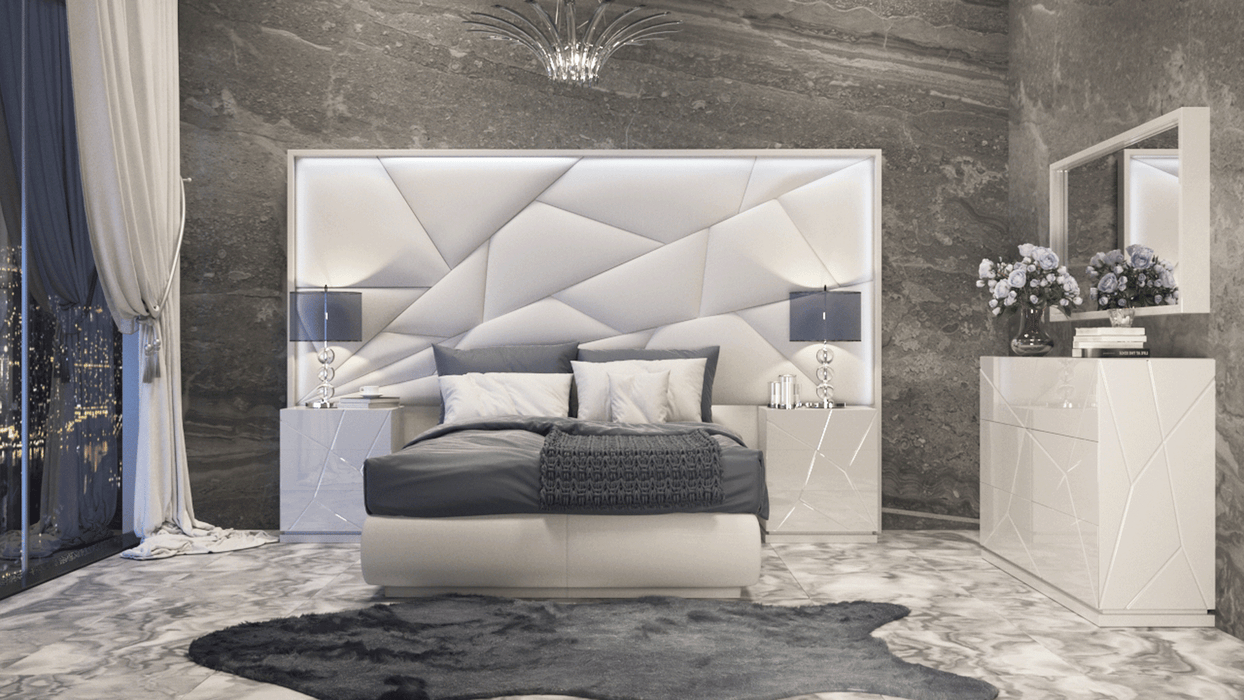 Majesty Bed w/light with Frames