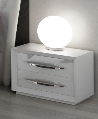 Orion Bed with Carmen cases