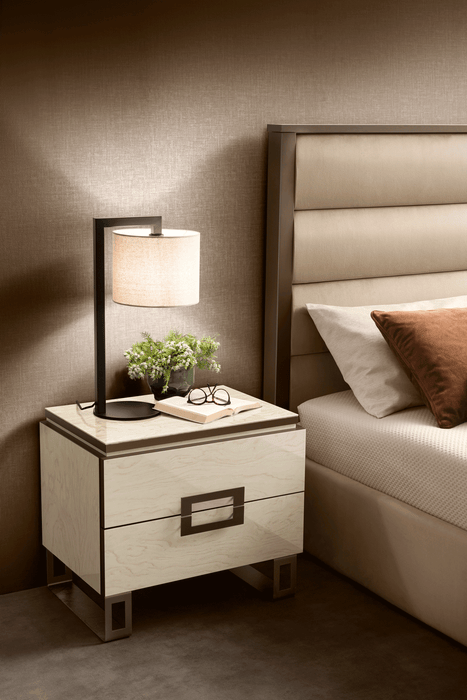 Poesia Bedroom w/ Light