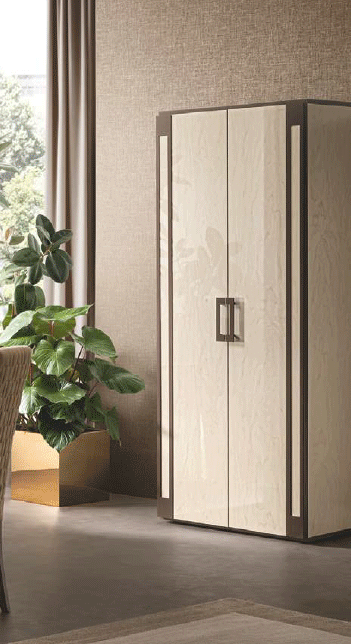 Poesia Bedroom w/ Light