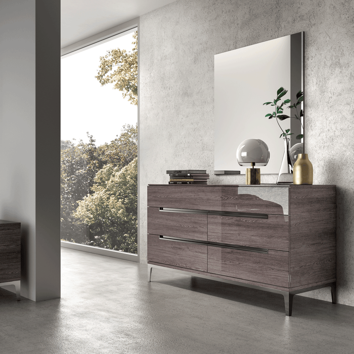 Viola Bedroom