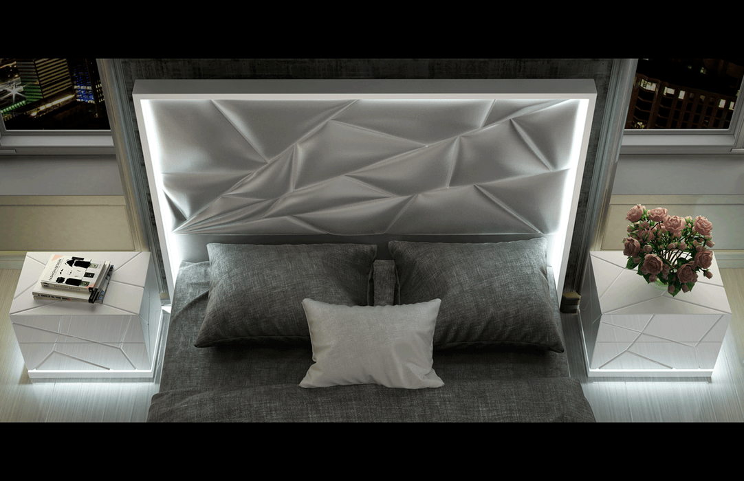 Kiu Bedroom