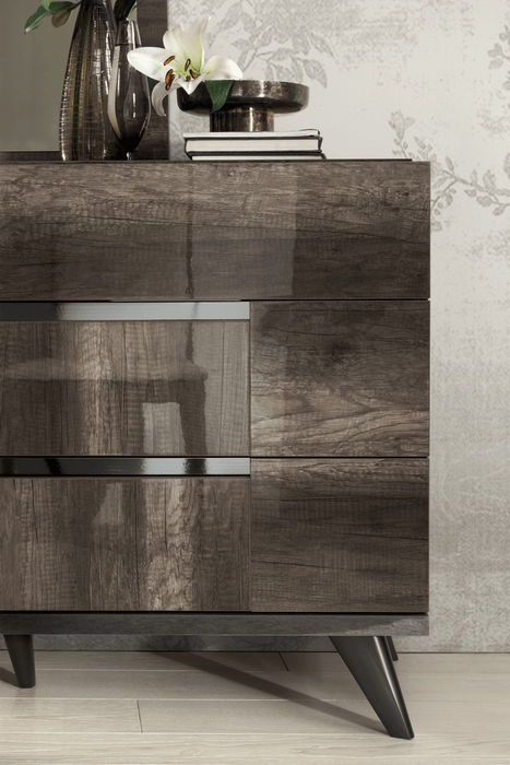 Medea Double Dresser