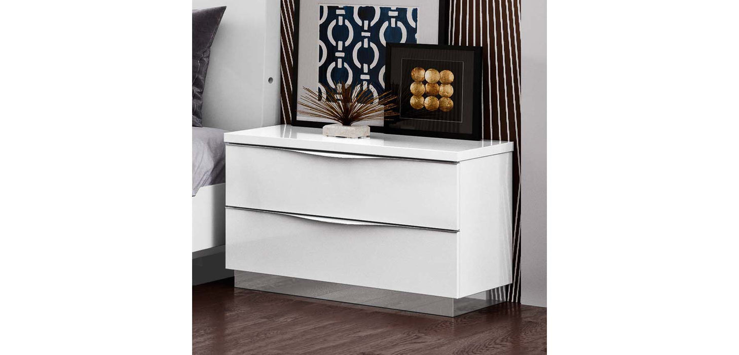 Onda LEGNO White Bedroom