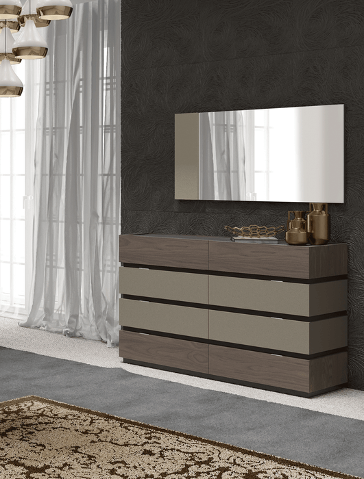 Leo Bedroom