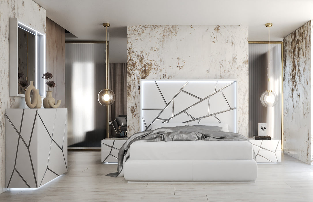 Gio Nightstand