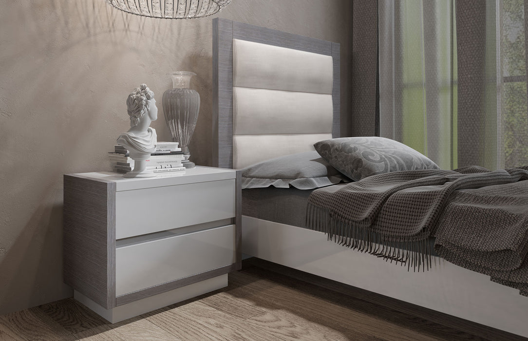 Mangano 48" Bedroom