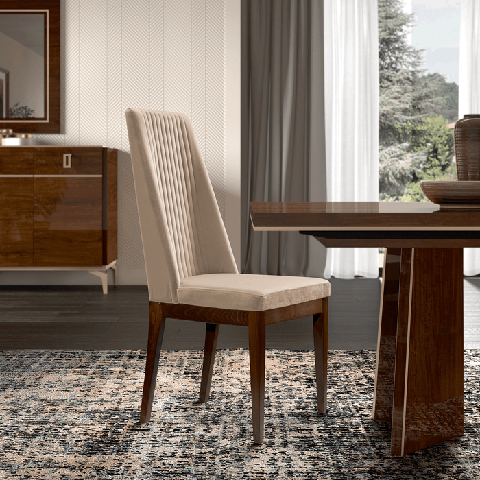 Eva Dining room