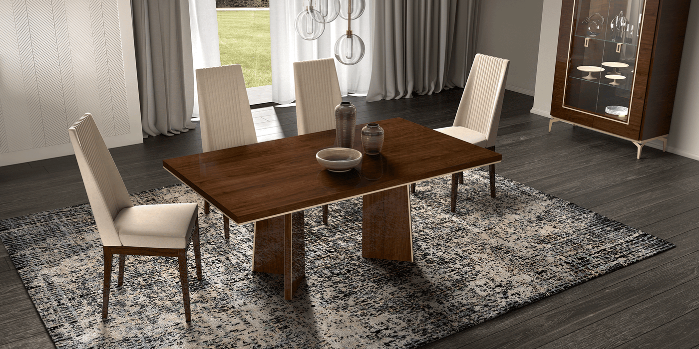 Eva Dining room