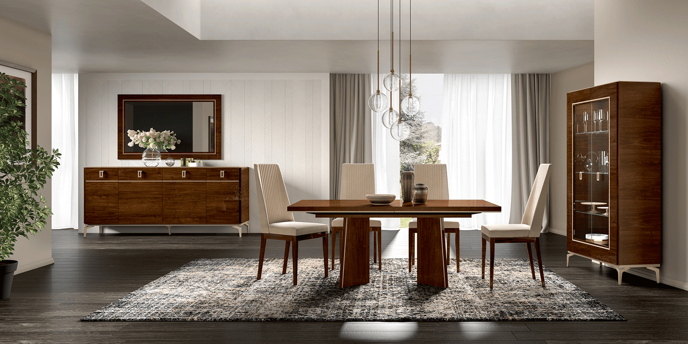 Eva Dining room
