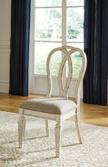 Realyn Dining Extension Table and 8 Chairs