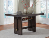 Mesa de comedor a la altura del mostrador Burkhaus