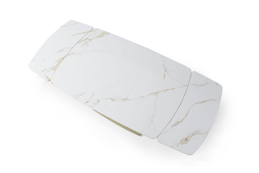 109 Table Golden with 1442 chairs