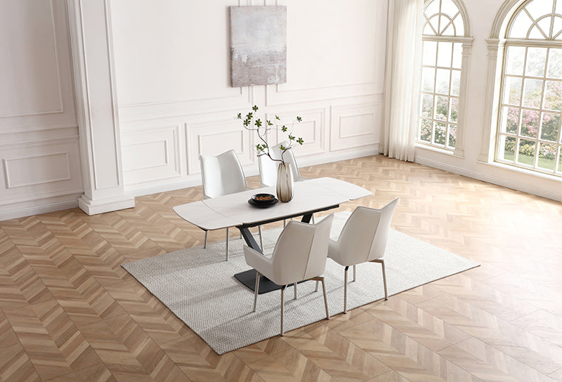 109 Dining Table with 1218 chairs