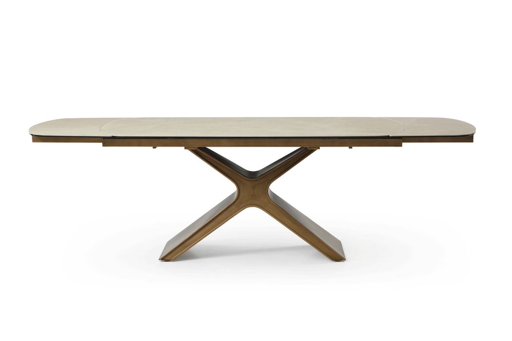 9368 Table Taupe with 1117 chairs