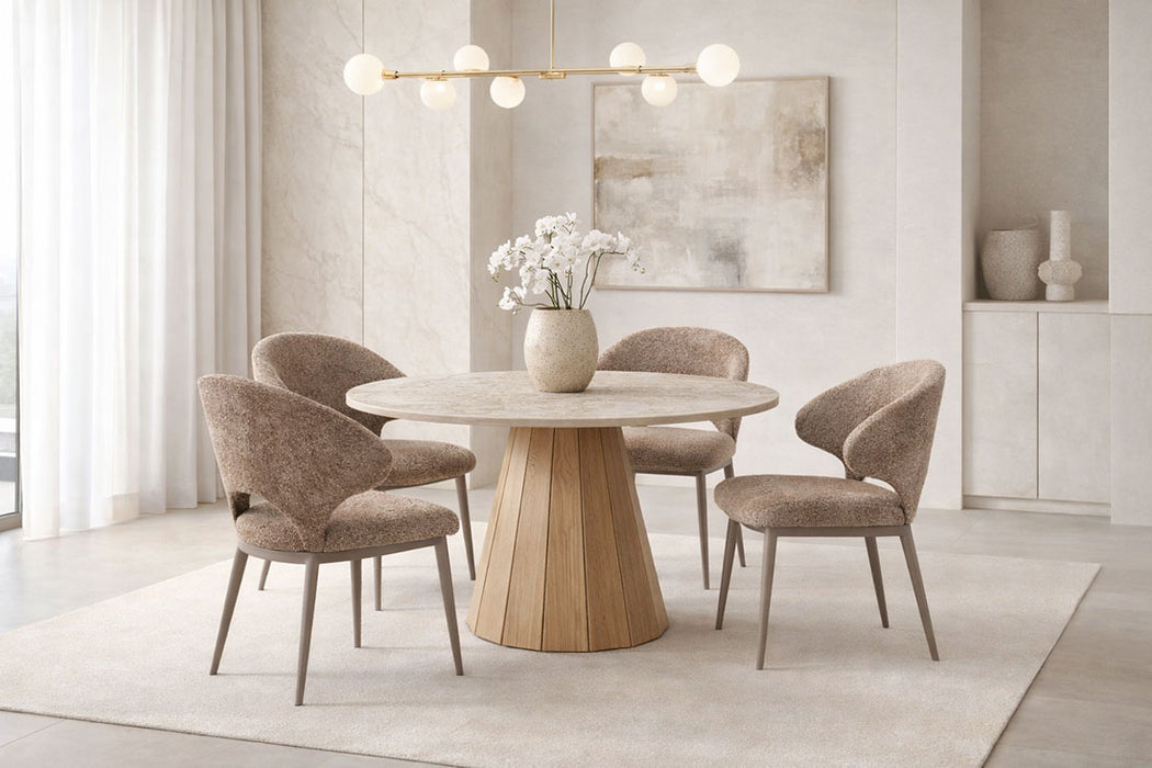 9493 Table with 1442 Chairs