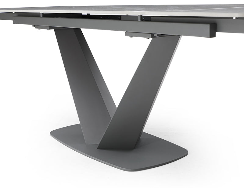 Cloud Table with 1218 swivel grey taupe chairs