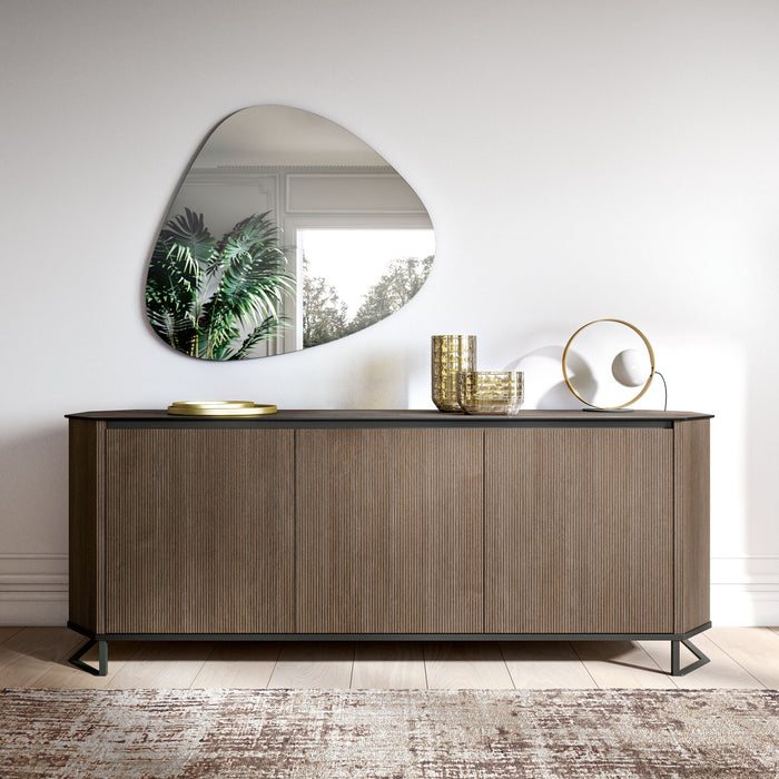 Hexagon Dining room